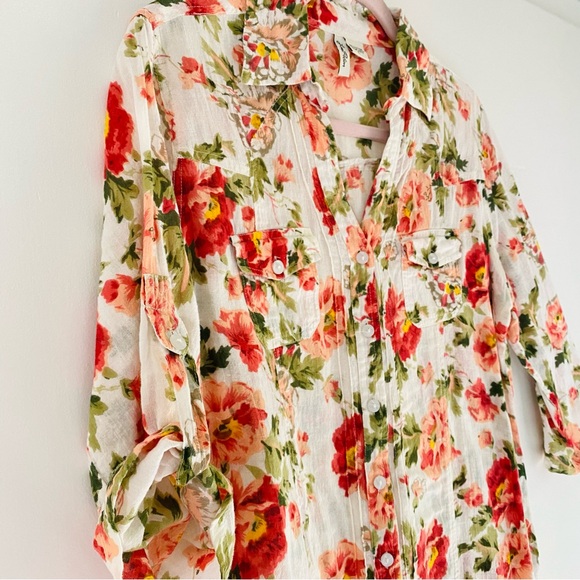 Tops - Love Potion Floral Lightweight Button-Up Blouse Fall Vibrant Coral Green Pintuck